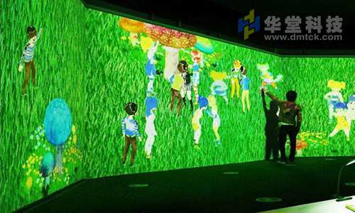 华堂科技：墙面互动投影的系统原理和优势介绍